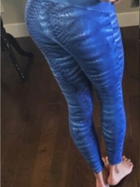 Blue Textured High-Waist Leggings - Women